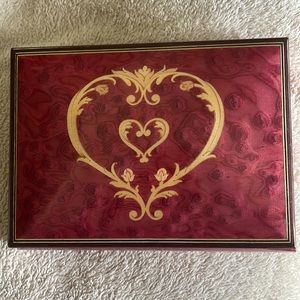 Rosewood The San Francisco Music Box Company Created by Giglio-Asla